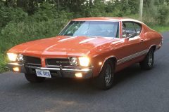 1968-Pontiac-BeaumontSportDeluxe